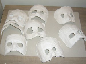 masques enfants squelettes "Pays de rien" 